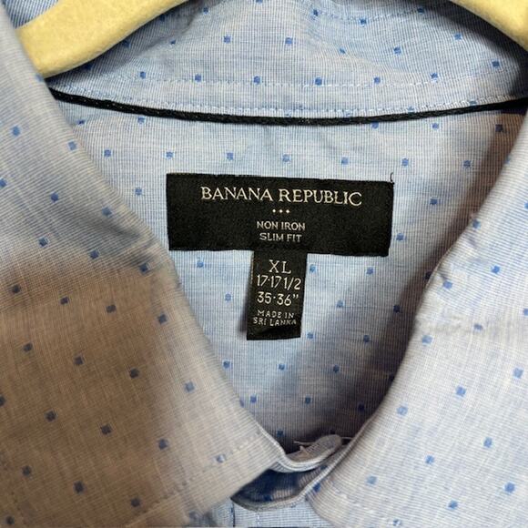 Banana Republic Men's Non-Iron Slim Fit Rivera Blue Dot Long Sleeve Shirt - Picture 2 of 13